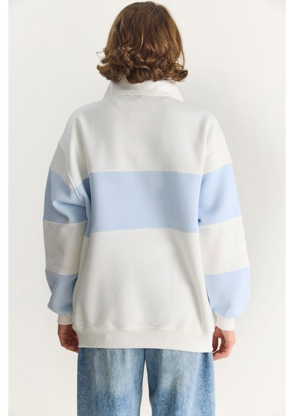 Kadın Yarım Fermuarlı Nakış Detaylı Renk Bloklu Oversize Sweatshirt