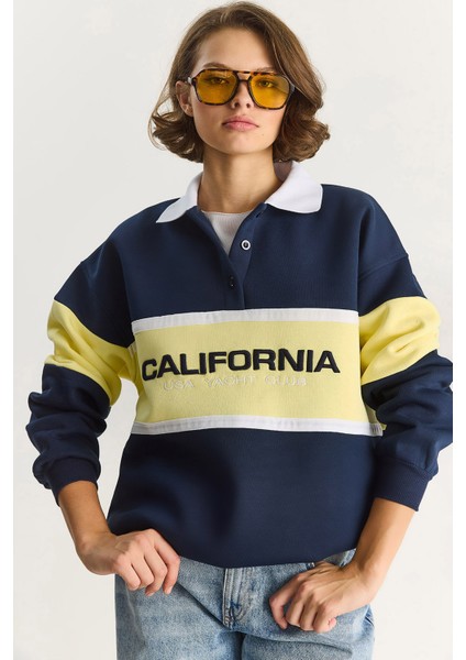 Kadın Polo Yaka Düğmeli California Yazılı Nakış Detaylı Oversize Kadın Sweatshirt