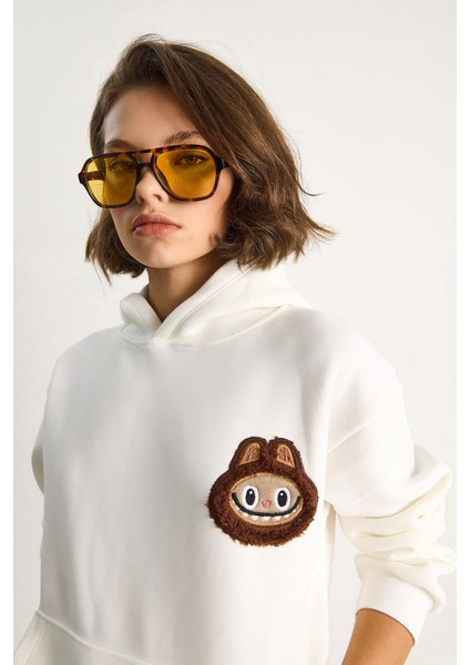Kadın Nakış Işlemeli Kapüşonlu Kanguru Cepli Sweatshirt modelleri