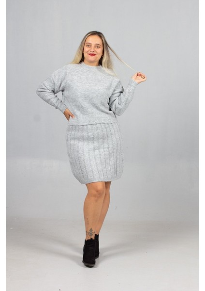 Açık Gri Triko Etek Kazak Takım | 46 Bedene Kadar Minimalist Şıklık fiyatları