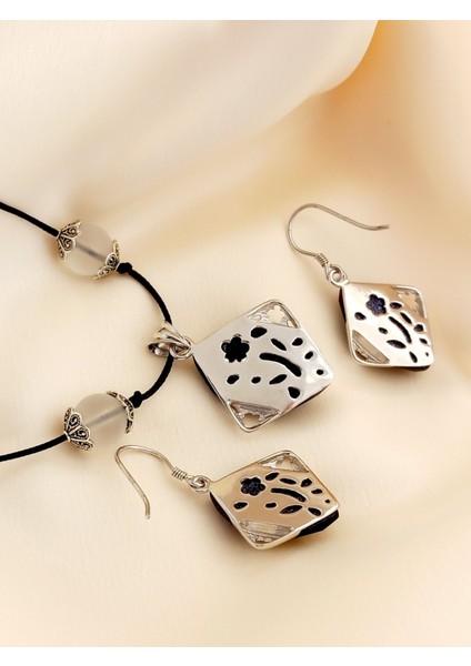 925 Ayar Gümüş Doğal Şekilli Yıldız-Necef Doğal Taşlı Siyah Lale Kadın Kolye Küpe Set modelleri