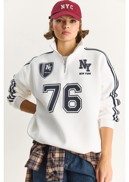 Kadın Üç Iplik Uzun Kollu Yarım Fermuarlı Dik Yaka Baskılı Sweatshirt modelleri