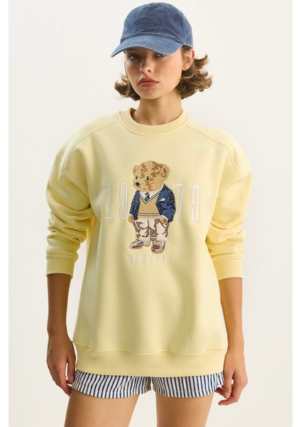 Kadın Bisiklet Yaka Teddy Nakış Detaylı Sweat