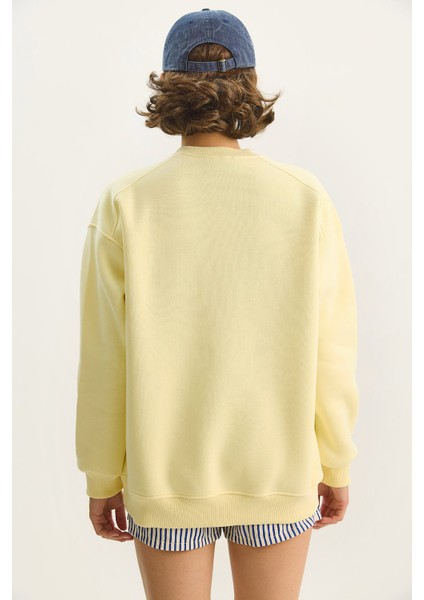 Kadın Bisiklet Yaka Teddy Nakış Detaylı Sweat