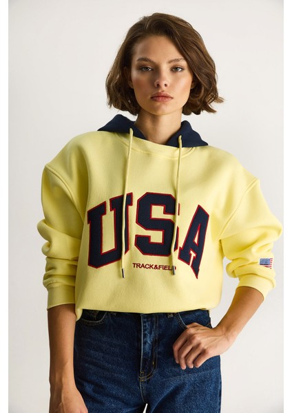 Kadın Usa Işlemeli Şardonlu Kapüşonlu Salaş Sweatshirt fırsatları