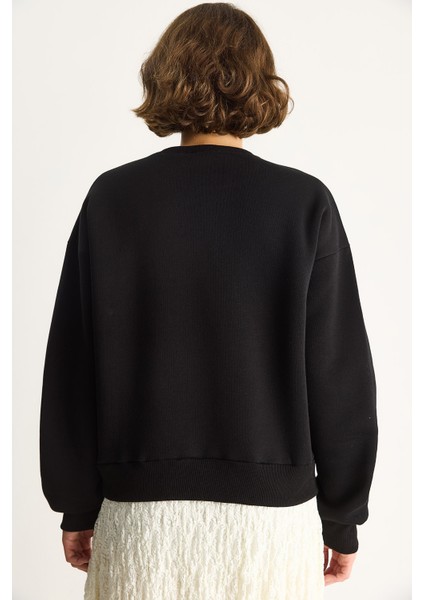 Kadın Bisiklet Yaka Dijital Cowboy Baskılı Salaş Sweatshirt indirimleri