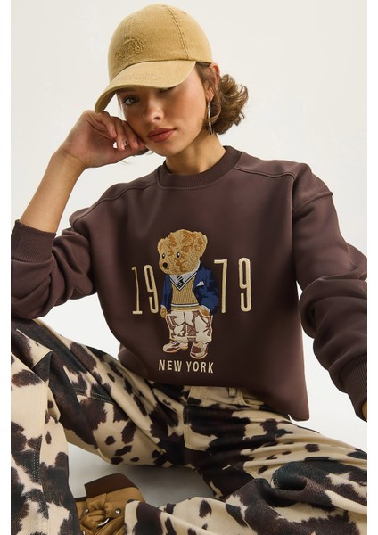 Kadın Bisiklet Yaka Teddy Nakış Detaylı Sweat