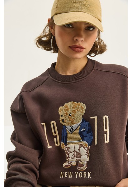 Kadın Bisiklet Yaka Teddy Nakış Detaylı Sweat indirimleri