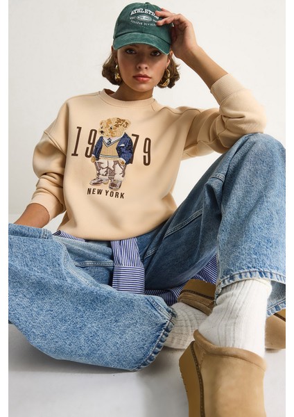 Kadın Bisiklet Yaka Teddy Nakış Detaylı Sweat