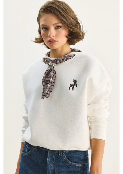 Kadın Fular Detaylı Ceylan Naıkışlı Üç Iplik Şardonlu Oversize Sweatshirt