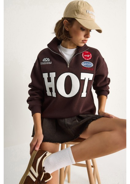 Kadın Fermuarlı Dik Yaka Işlemeli Üç Iplik Şardonlu Oversize Sweatshirt fırsatları