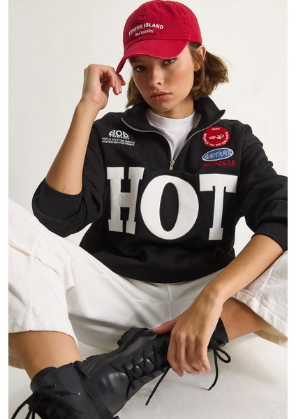 Kadın Fermuarlı Dik Yaka Işlemeli Üç Iplik Şardonlu Oversize Sweatshirt