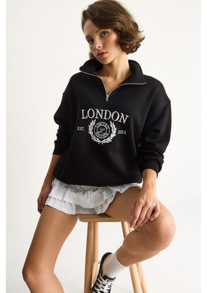Kadın London Işlemeli Dik Yaka Fermuar Detaylı Şardonlu Oversize Sweatshirt modelleri