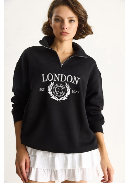 Kadın London Işlemeli Dik Yaka Fermuar Detaylı Şardonlu Oversize Sweatshirt fırsatları