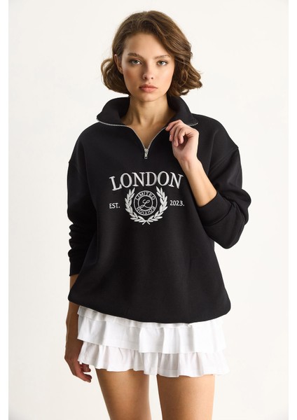 Kadın London Işlemeli Dik Yaka Fermuar Detaylı Şardonlu Oversize Sweatshirt