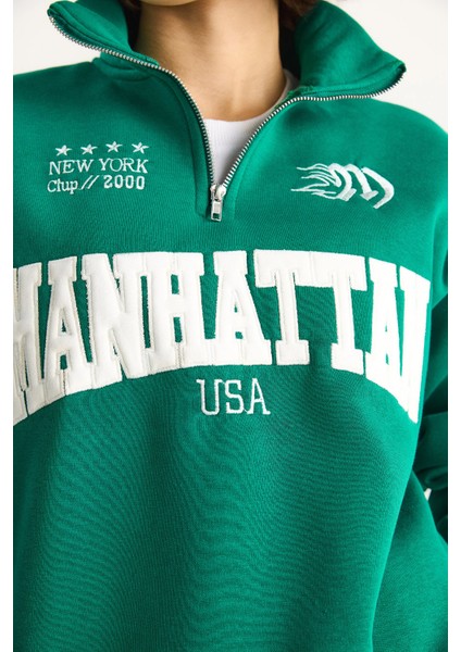 Kadın Nakışlı Yarım Fermuarlı Polo Yaka Şardonlu Oversize Sweatshirt