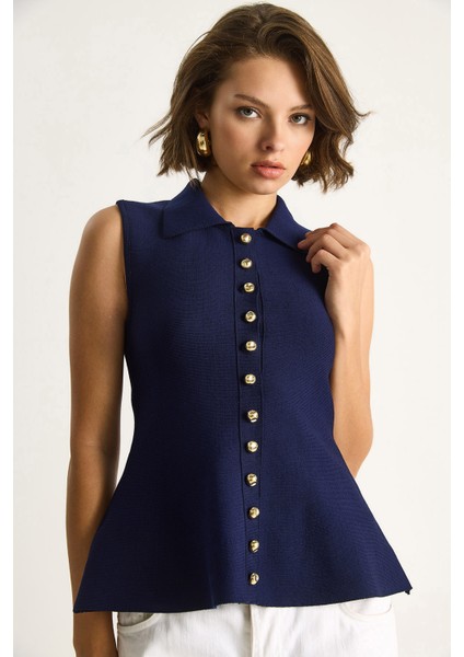 Kadın Düğme Detaylı Yakalı A Kesim Peplum Triko Yelek