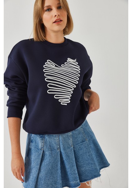 Kadın Kalp Nakışlı Sweatshirt indirimleri
