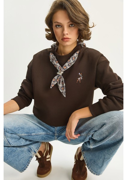 Kadın Fular Detaylı Ceylan Naıkışlı Üç Iplik Şardonlu Oversize Sweatshirt fırsatları