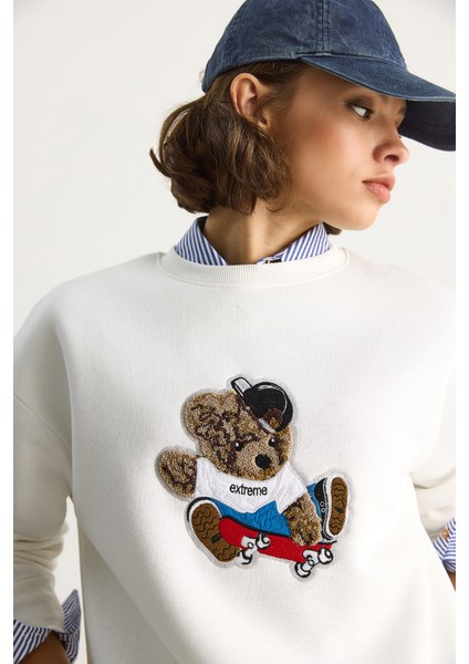 Kadın Teddy Nakış Işlemeli Bisiklet Yaka Salaş Sweatshirt indirimleri