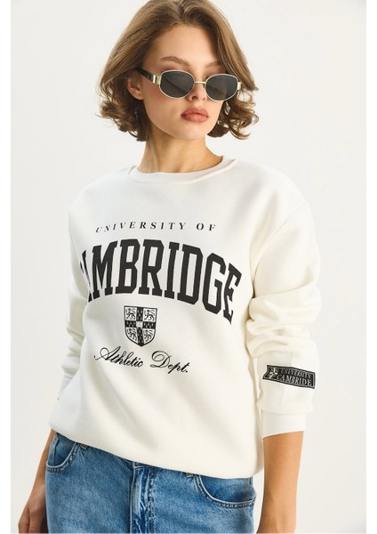 Kadın Bisiklet Yaka Baskılı Üç Iplik Şardonlu Basic Sweatshirt fiyatları