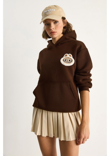 Kadın Nakış Işlemeli Kapüşonlu Kanguru Cepli Sweatshirt fırsatları