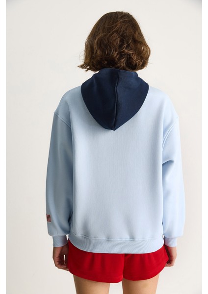 Kadın Usa Işlemeli Şardonlu Kapüşonlu Salaş Sweatshirt