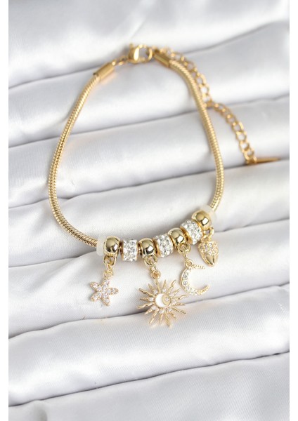Pirinç Gold Renk Ay ve Güneş Charmlı Kadın Bileklik - TJ-BB7997