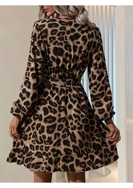 Kadın Uzun Kollu Kruvaze Yaka Belden Kuşaklı Çapraz Kesim Detaylı Leopar Modal Mini Elbise modelleri