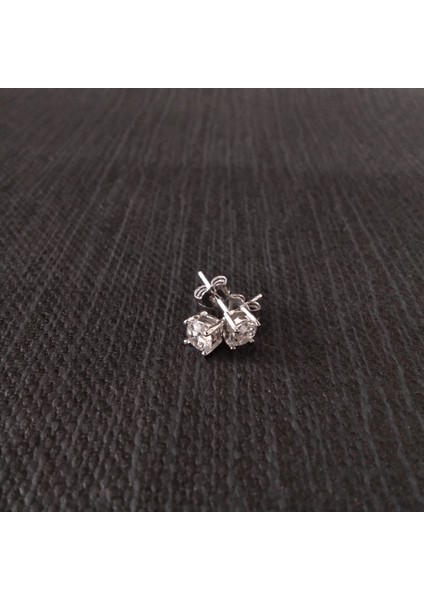 925 Ayar Gümüş Zirkon Taşlı Kare Model Çocuk/genç/kadın Küpesi fiyatları