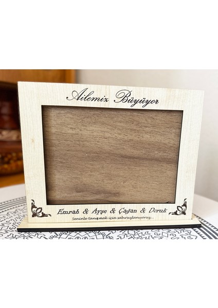 Ebatında Kişiye Özel Kişiselleştirilebilir Üzerinde Isim Yazılı Ahşap Fotoğraf Çerçevesi - Yatay