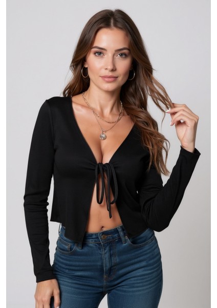 Kadın Siyah Uzun Kollu Önden Bağlama Detaylı Crop Top Bluz – Şık, Rahat ve Kolay Kombinlenebilir indirimleri
