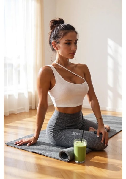 Kadın Beyaz Tek Omuzlu Çapraz Askılı Crop Top Büstiyer fırsatları