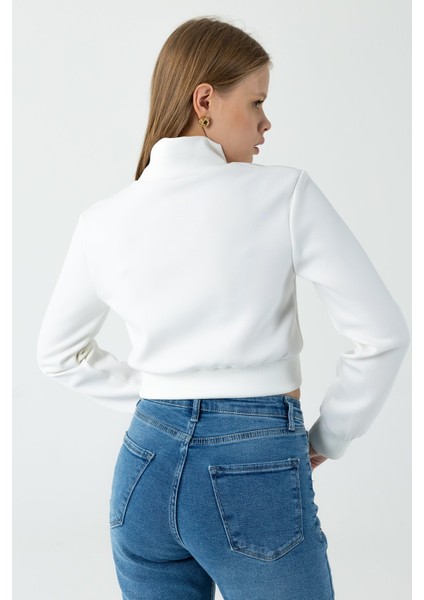 Kadın Dik Yaka Yarım Fermuarlı Uzun Kollu Sweatshirt Beyaz - 2534