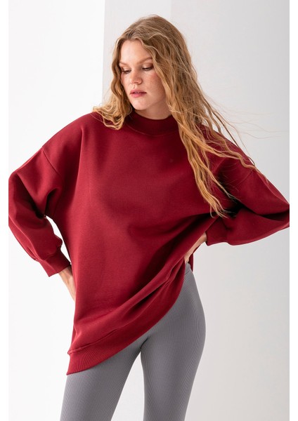 Kadın Bordo Üç Iplik Pamuklu Ribanalı Bisiklet Yaka Oversize Sweatshirt - 2523