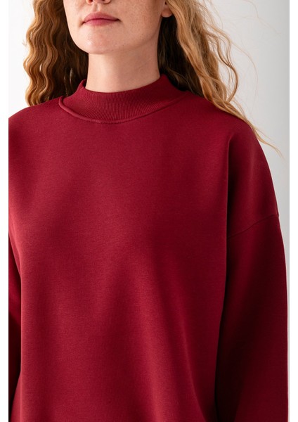 Kadın Bordo Üç Iplik Pamuklu Ribanalı Bisiklet Yaka Oversize Sweatshirt - 2523