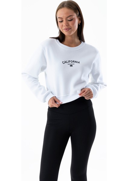 Kadın Bisiklet Yaka California Baskılı Crop Sweatshirt Beyaz - 264421 fırsatları