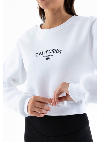 Kadın Bisiklet Yaka California Baskılı Crop Sweatshirt Beyaz - 264421 indirimleri