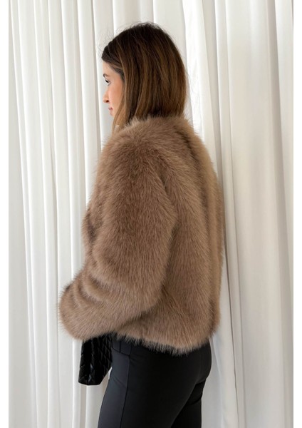 Kadın Kapşonlu Peluş Mont 5150 modelleri