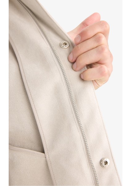 Oversize Geniş Kalıp Gömlek Yaka Çıtçıtlı Fermuarlı İç Cepli Süet Mont fırsatları