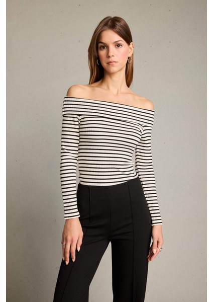 Omzu Açık Çizgili Uzun Kollu Bluz G5052AX25WN modelleri