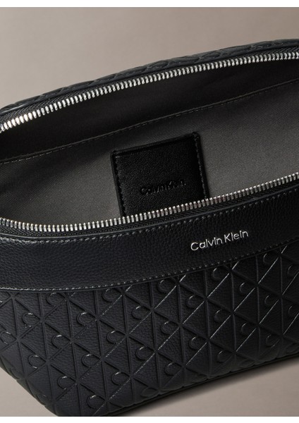 Siyah Erkek Bel Çantası Emblem Aop Emboss Waıstbag fiyatları