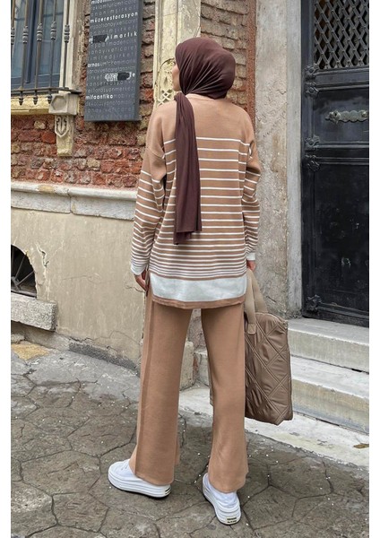 Çizgili Triko Takım Sütlü Kahve fırsatları