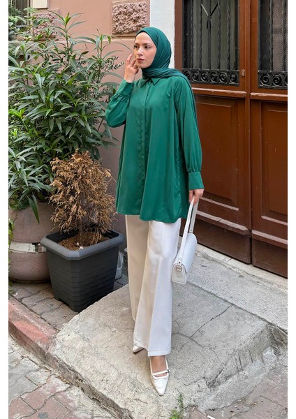 Gizli Düğme Detaylı Tesettür Tunik Zümrüt Yeşili