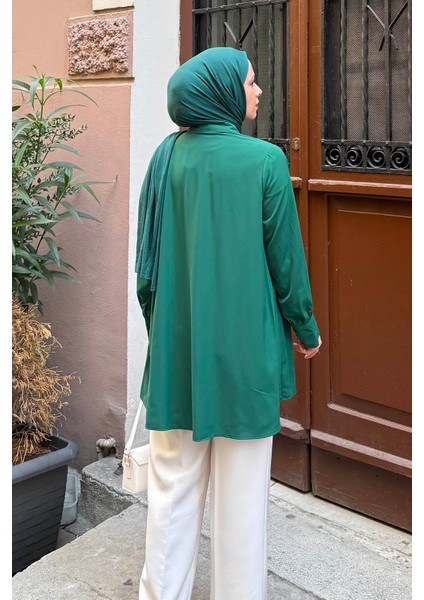 Gizli Düğme Detaylı Tesettür Tunik Zümrüt Yeşili fırsatları
