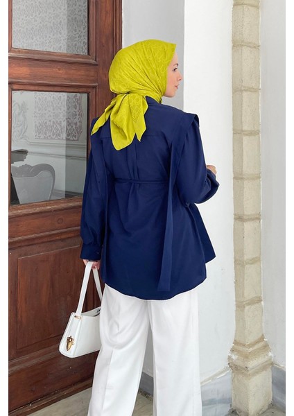 Bel Bağlamalı Omuz Vatkalı Gömlek Lacivert fırsatları