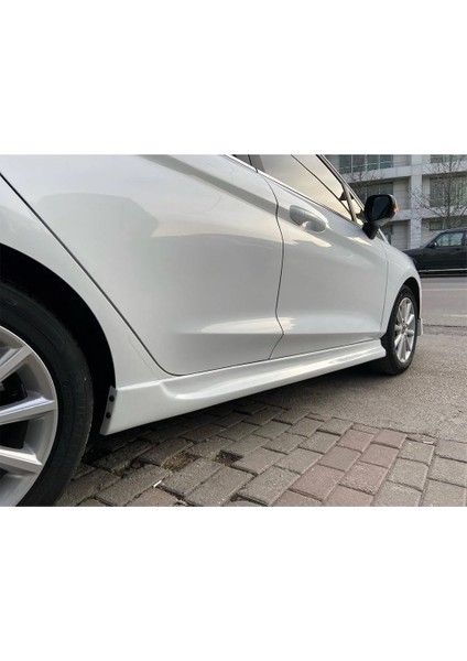 Ford Fiesta Mk7 Yan Marşpiyel Seti Plastik 2 Adet Mat Siyah 2018-2025 fiyatları