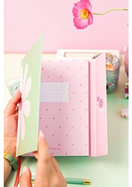 A5 Mıknatıslı Kapak Defter 88 Yaprak Çizgili 15x21 cm Renkli Tasarım