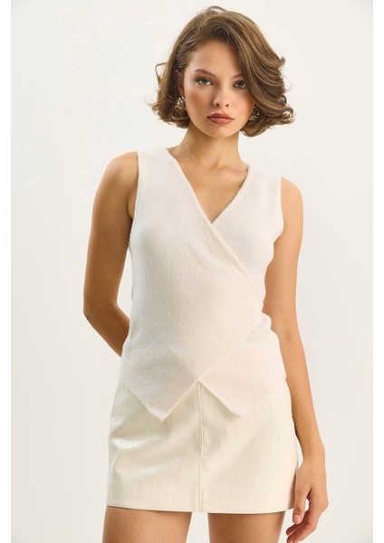 Kadın Kruvaze Yaka Bel Bağlamalı Triko Yelek fırsatları