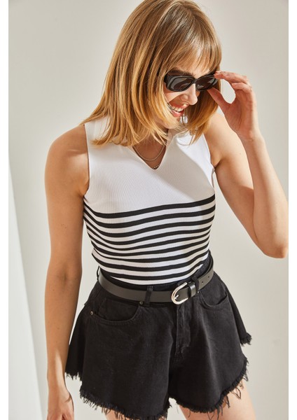 Kadın V Yaka Çizgili Triko Bluz fırsatları